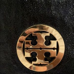 TORY BURCH BLACK CLUTCH